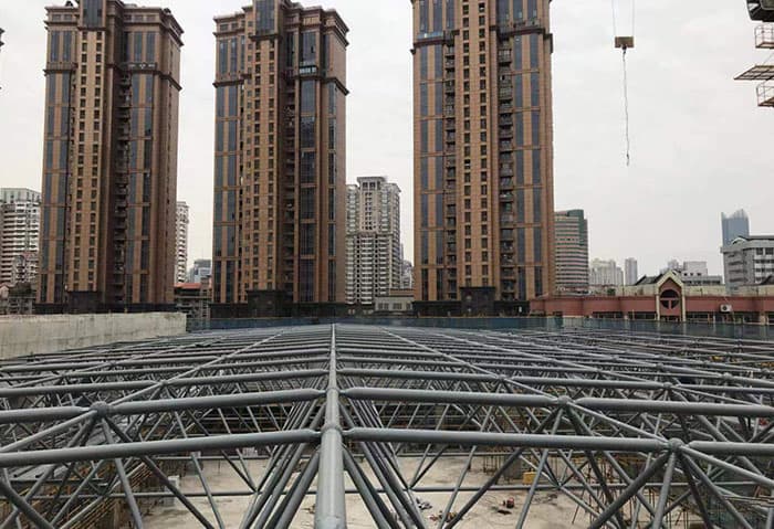 张家港螺栓球网架结构